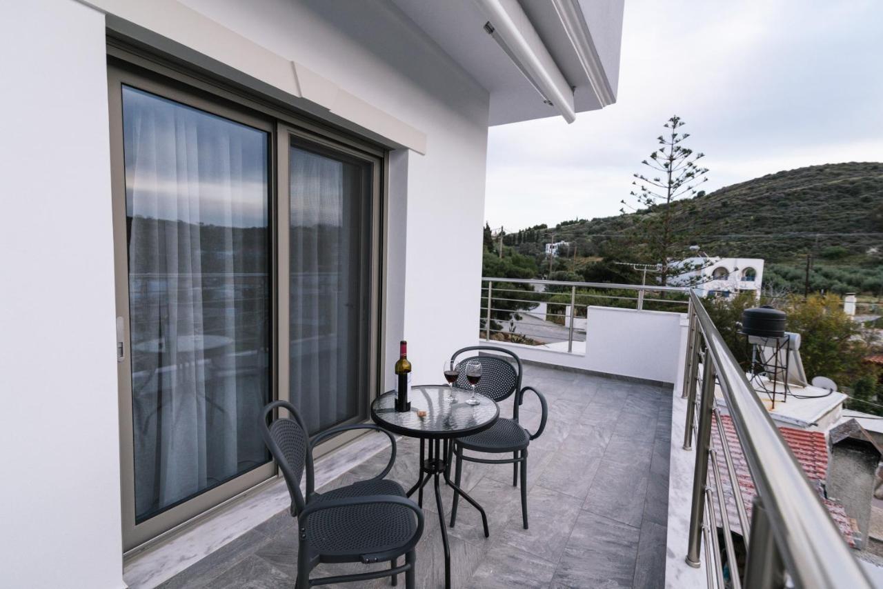 קמילרי Lychnos Apartments מראה חיצוני תמונה